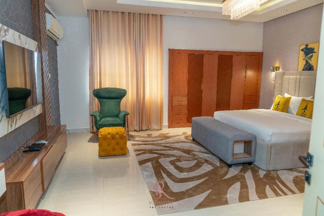 Sujimoto Residences Macdonald ลากอส ภายนอก รูปภาพ
