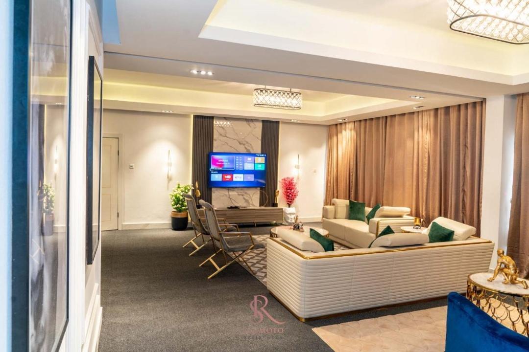Sujimoto Residences Macdonald ลากอส ภายนอก รูปภาพ