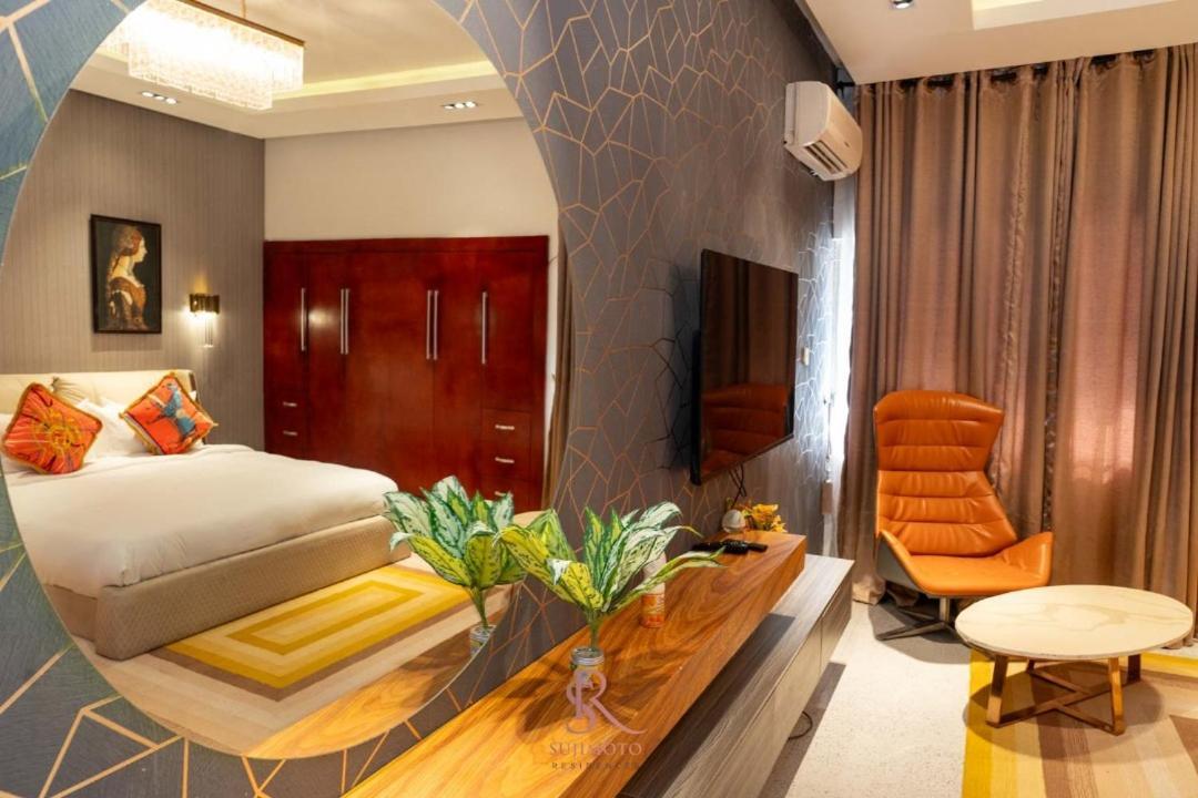 Sujimoto Residences Macdonald ลากอส ภายนอก รูปภาพ