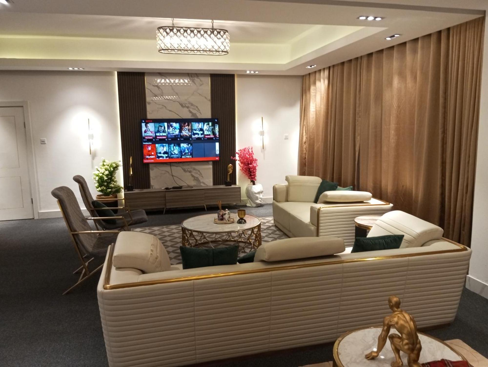 Sujimoto Residences Macdonald ลากอส ภายนอก รูปภาพ