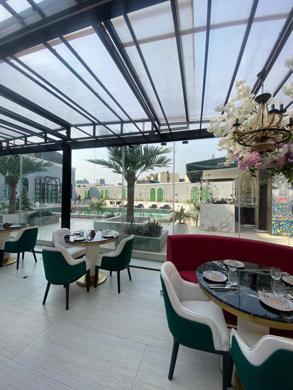 Sujimoto Residences Macdonald ลากอส ภายนอก รูปภาพ