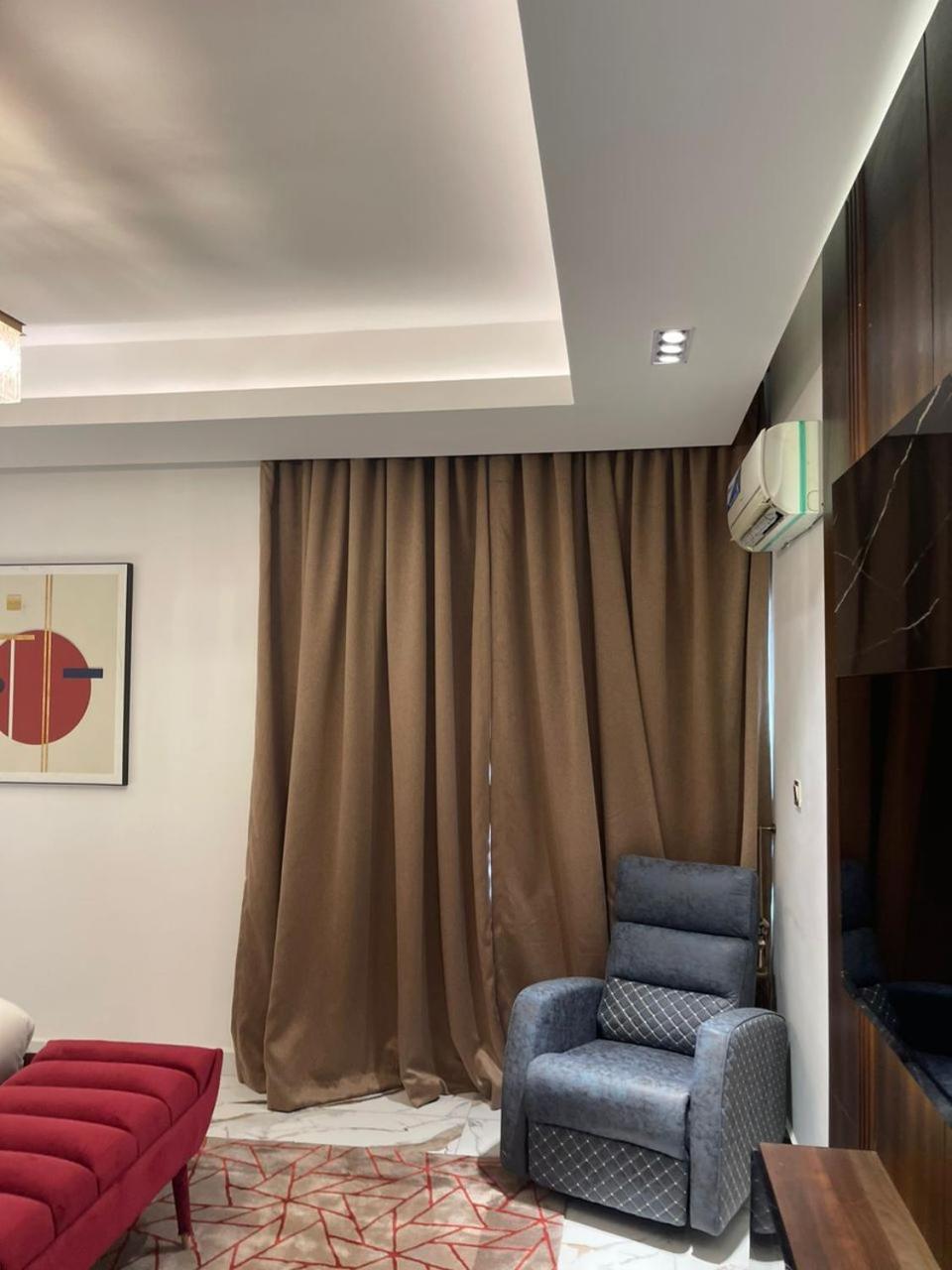 Sujimoto Residences Macdonald ลากอส ภายนอก รูปภาพ