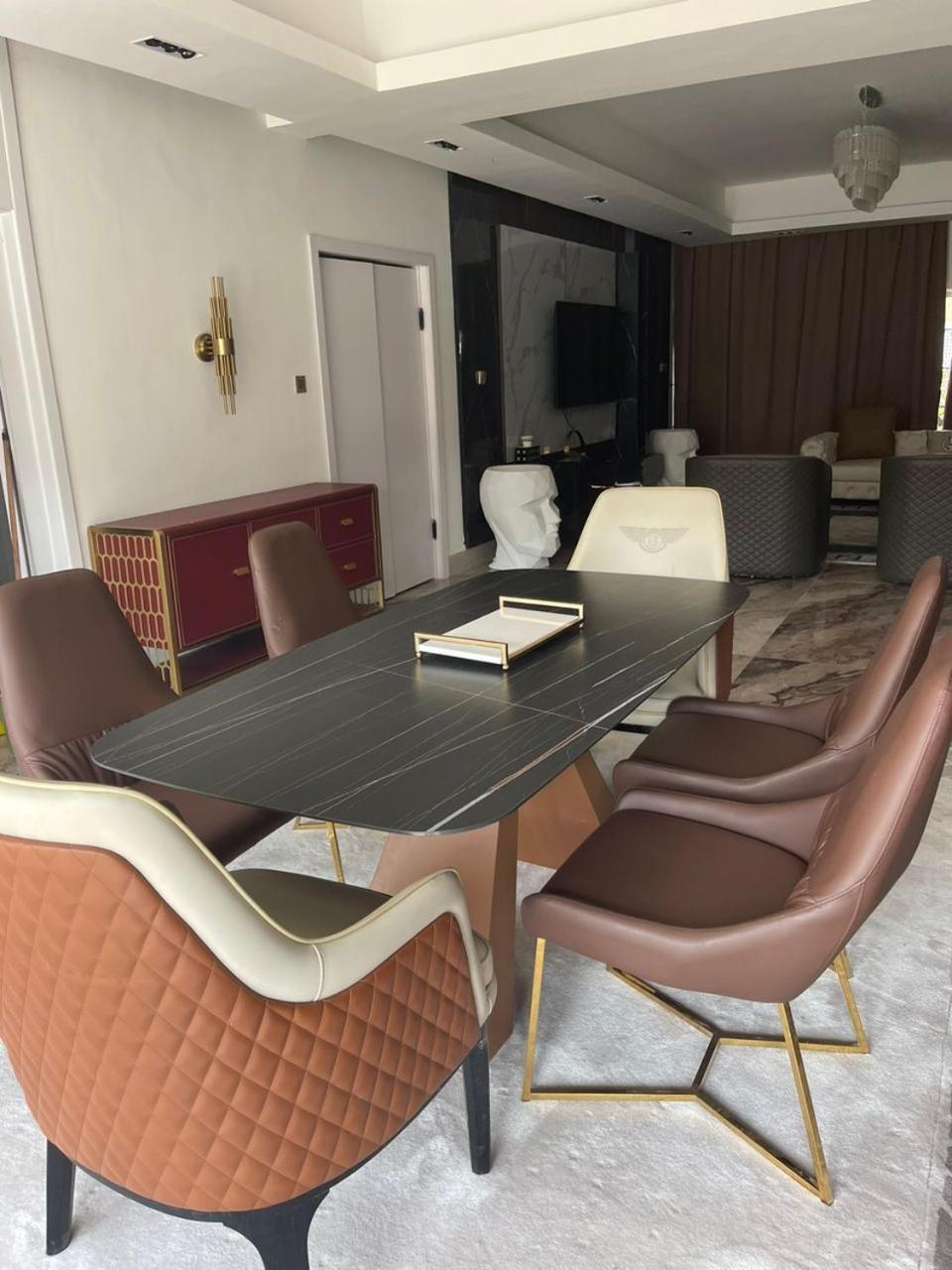 Sujimoto Residences Macdonald ลากอส ภายนอก รูปภาพ