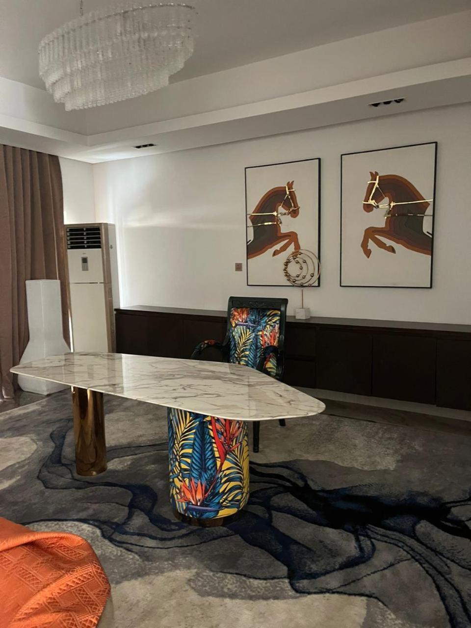 Sujimoto Residences Macdonald ลากอส ภายนอก รูปภาพ