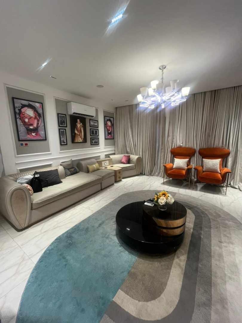 Sujimoto Residences Macdonald ลากอส ภายนอก รูปภาพ
